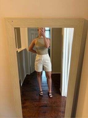 Banana Republic Women's Ivory Stretch Chino Shorts Size 12 Cotton Blend Casual